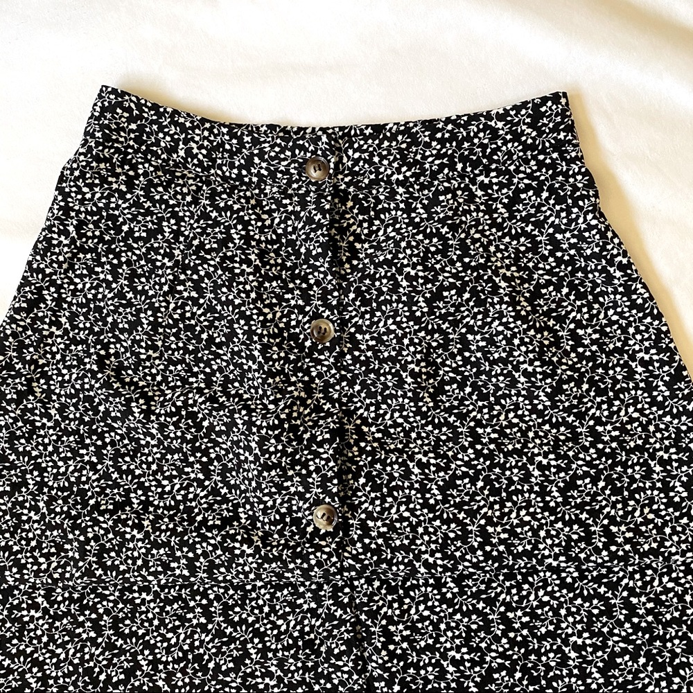 Thrifted floral midi skirt, button front — S